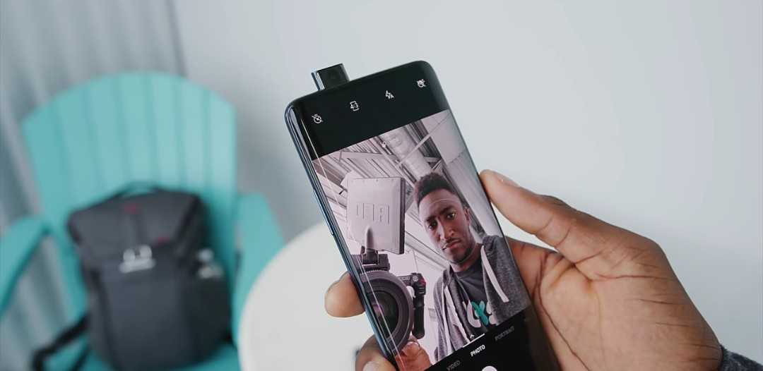 OnePlus 7T Pro pop-up selfie camera