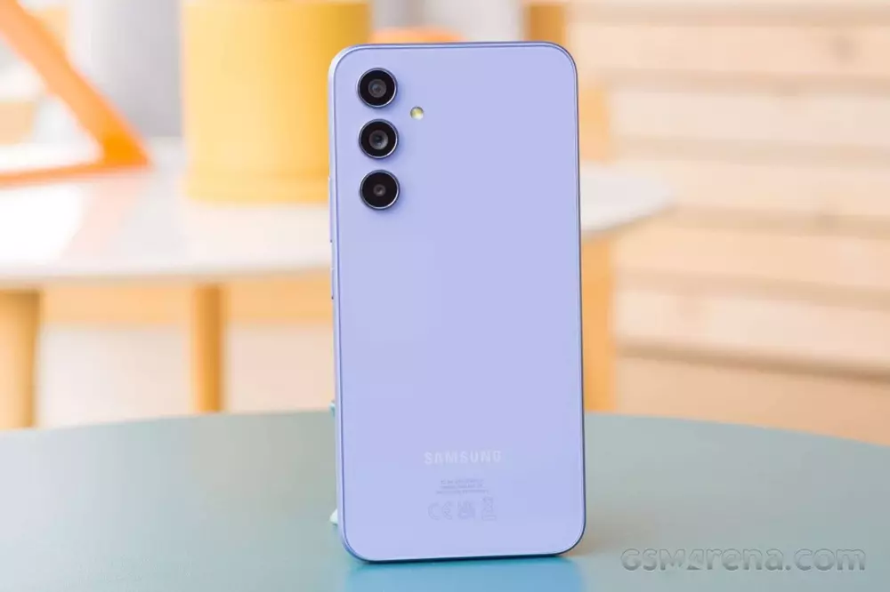 Samsung Galaxy A54 vs Xiaomi Redmi Note 12 Pro comparison